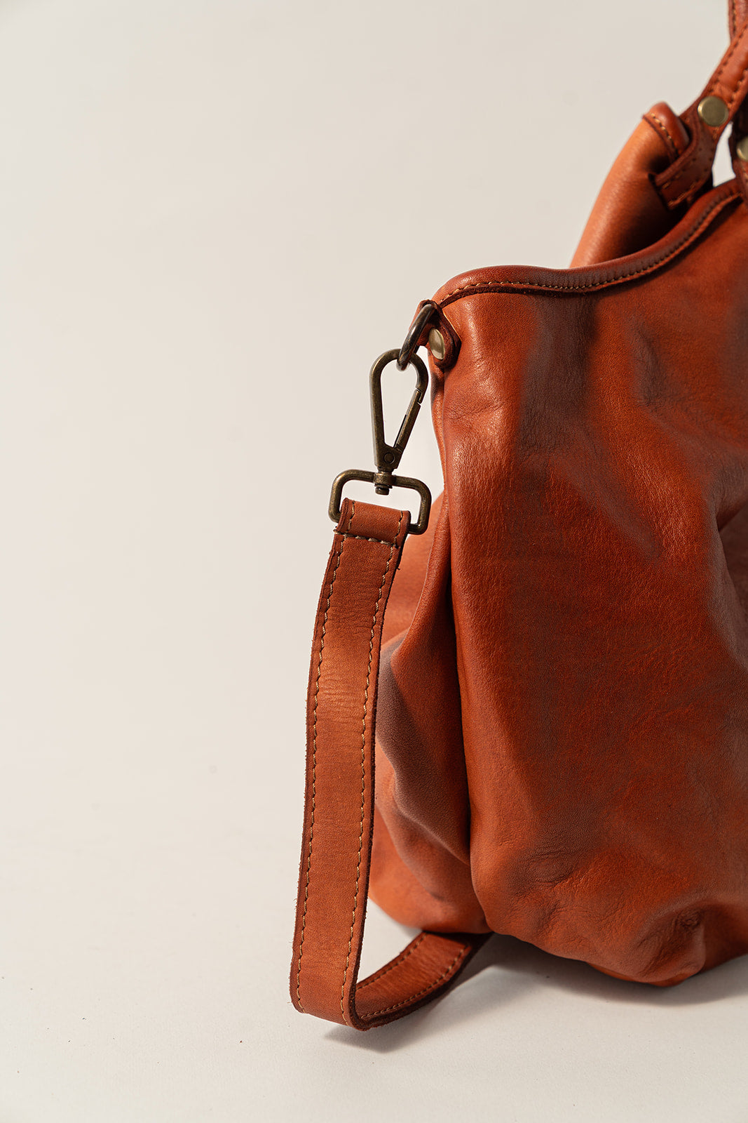 BOLSO PIEL OCKLY Cognac