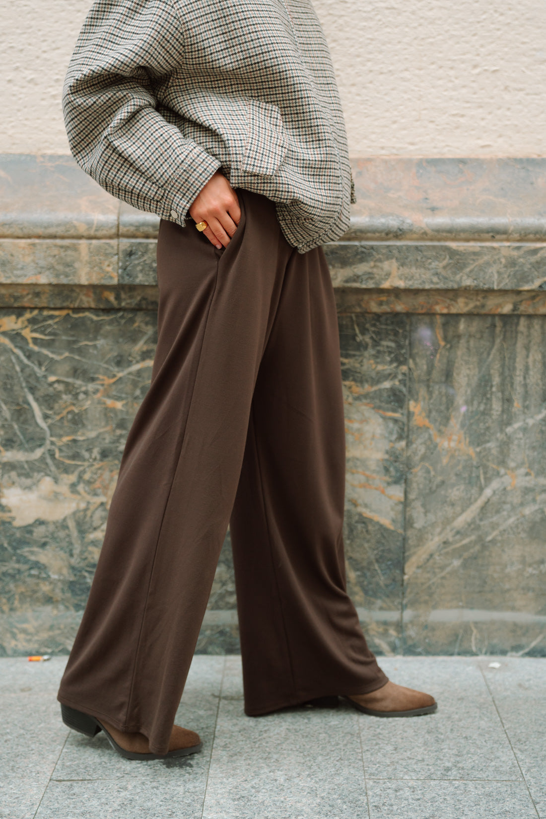Pantalón UNIF choco (bolsillos)