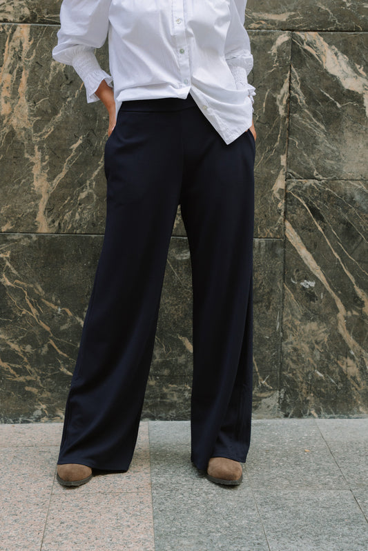 Pantalón UNIF negro (bolsillos)