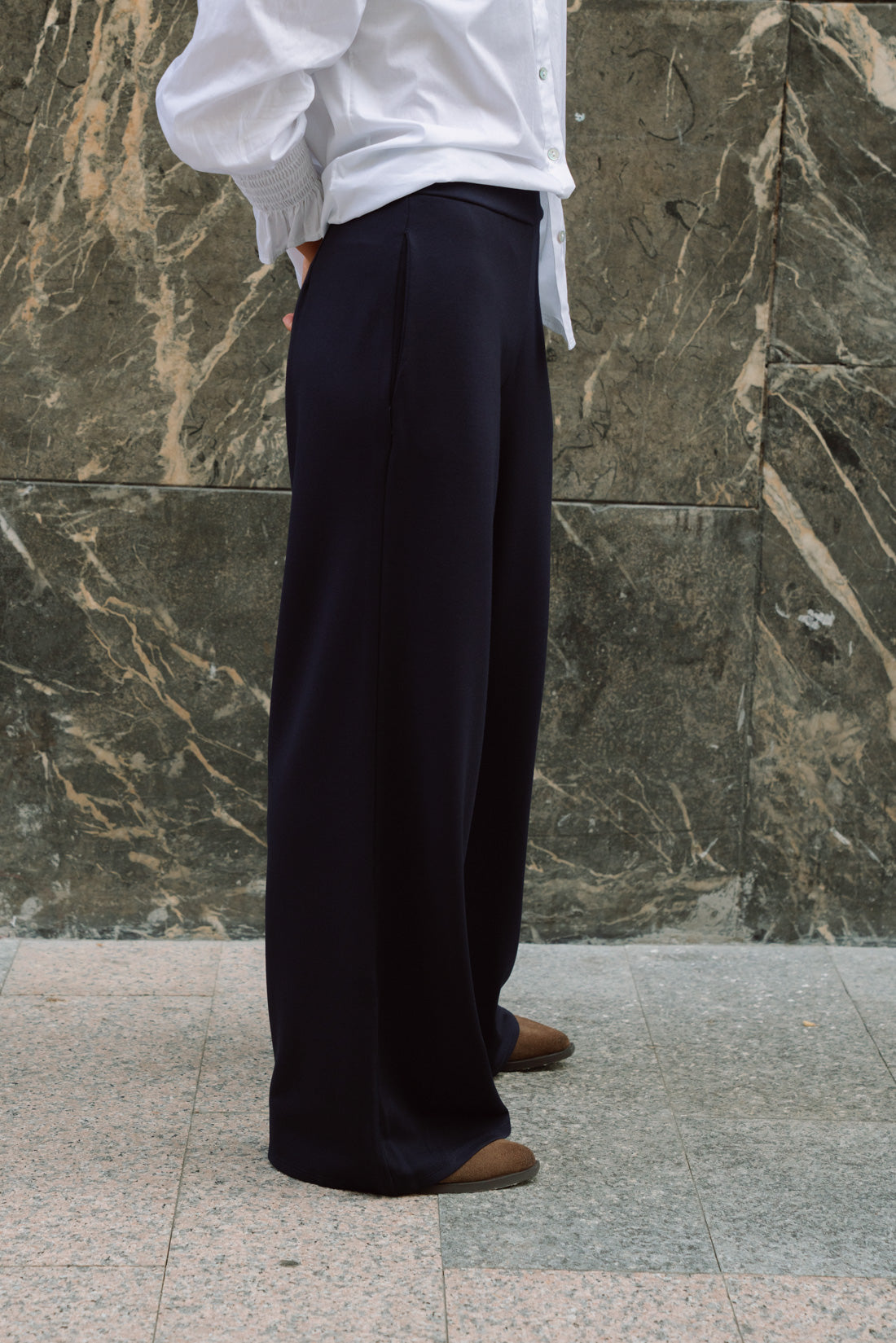 Pantalón UNIF negro (bolsillos)