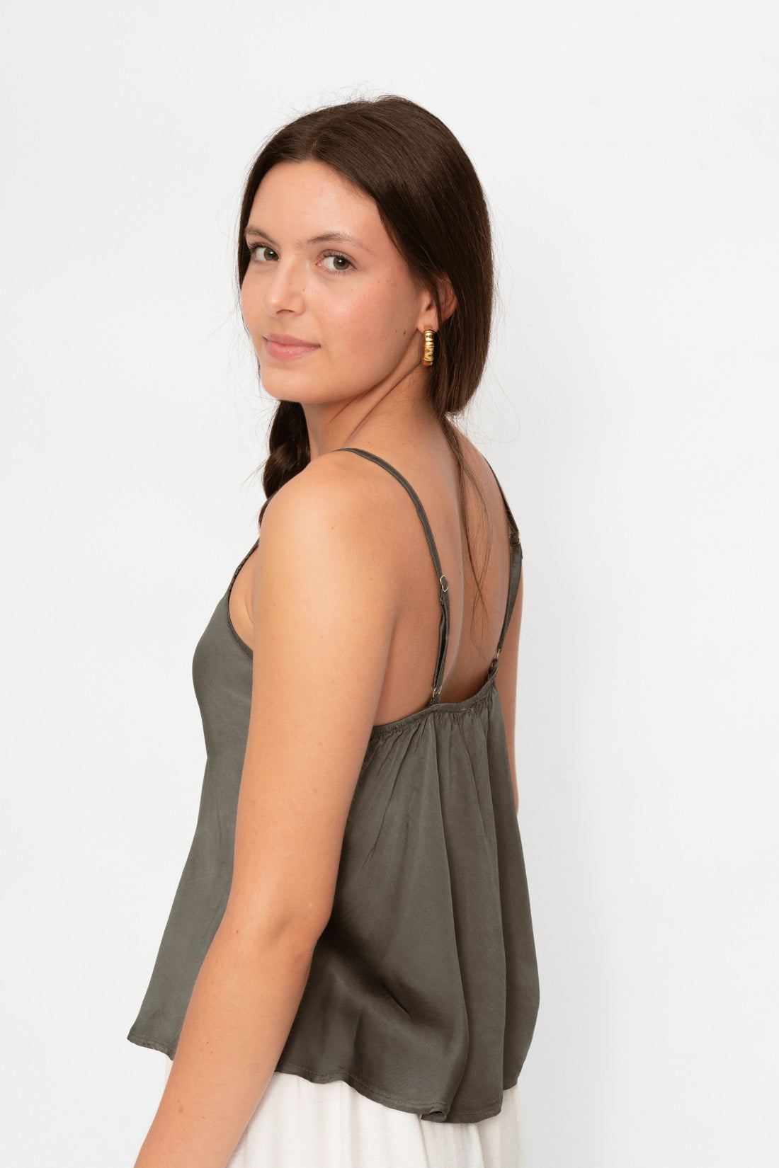 Top RACKS raso gris