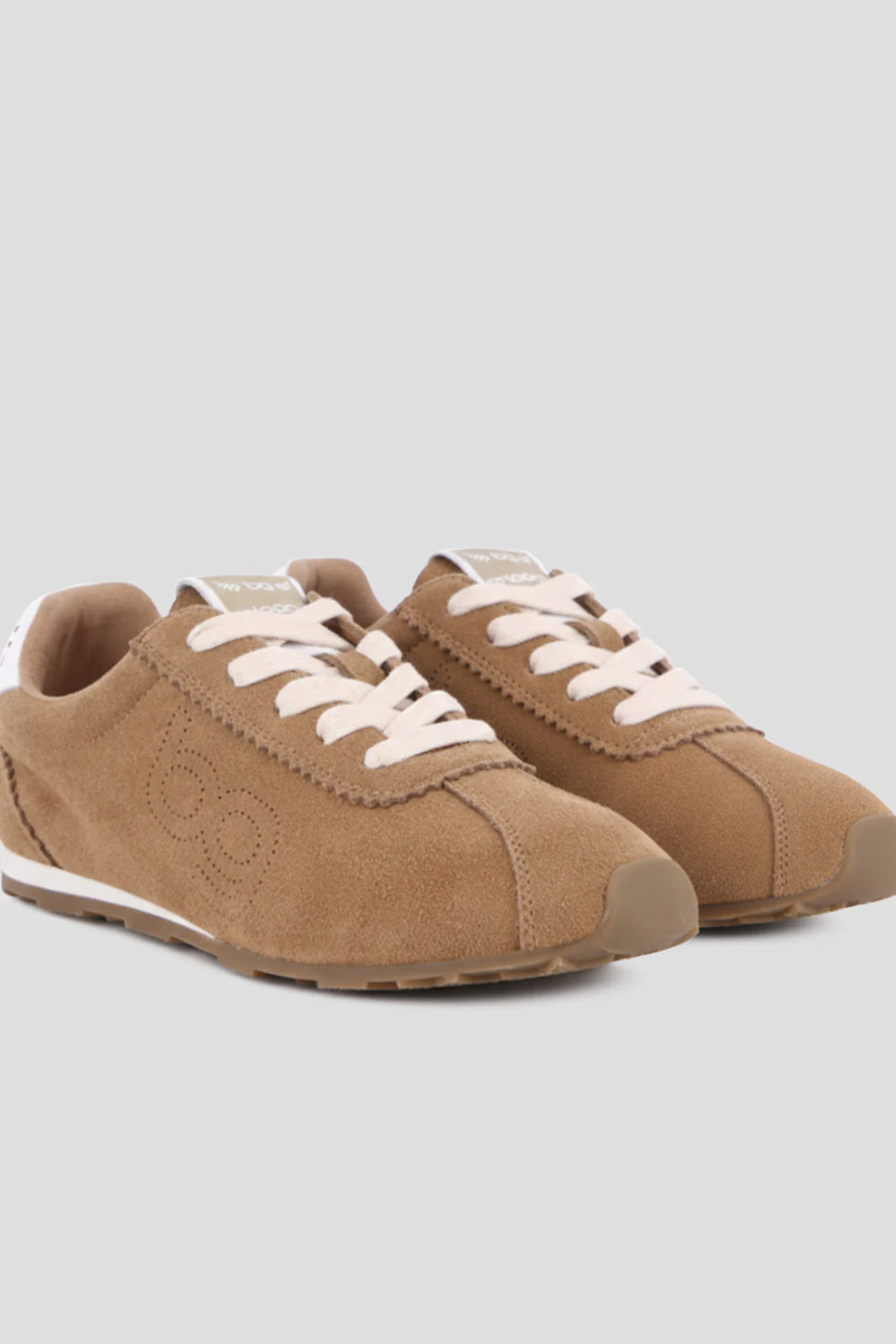 PROXIMAMENTE Zapatilla jogger JIMENA camel