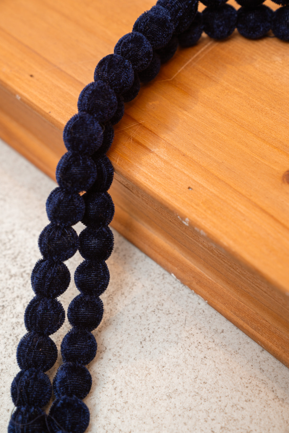 Collar terciopelo marino