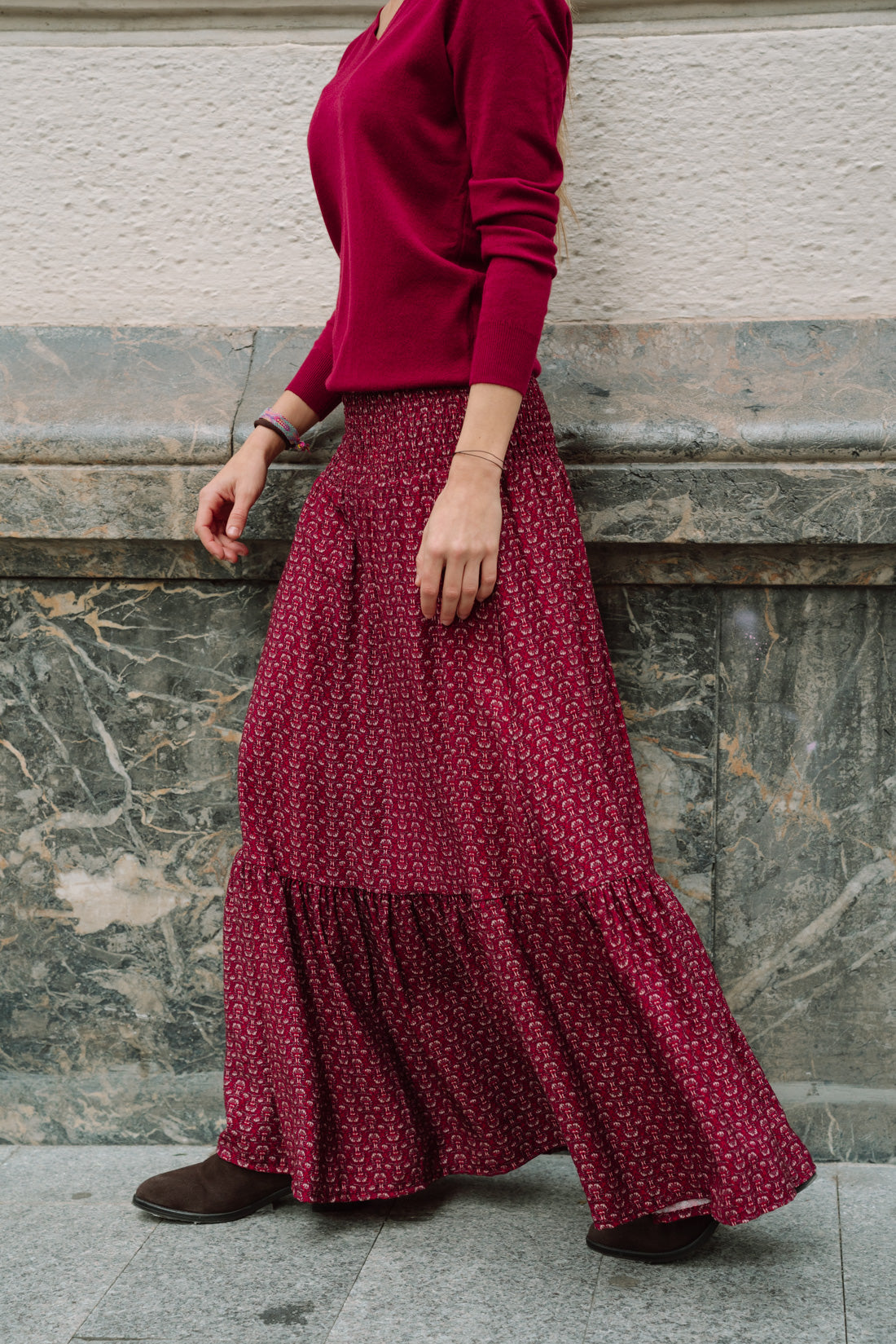 Falda VOILÉ estampada burdeos