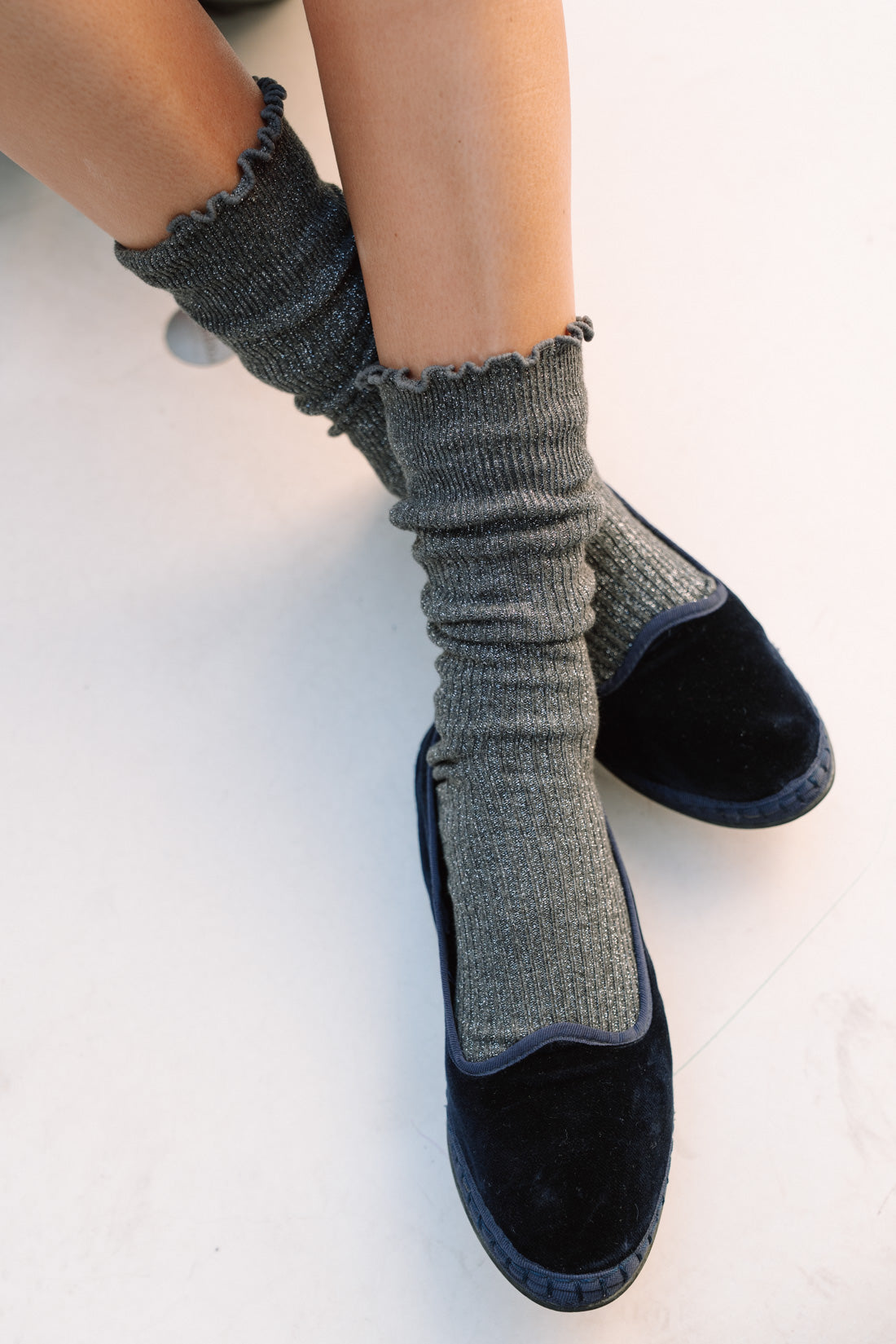 Calcetines brillo gris