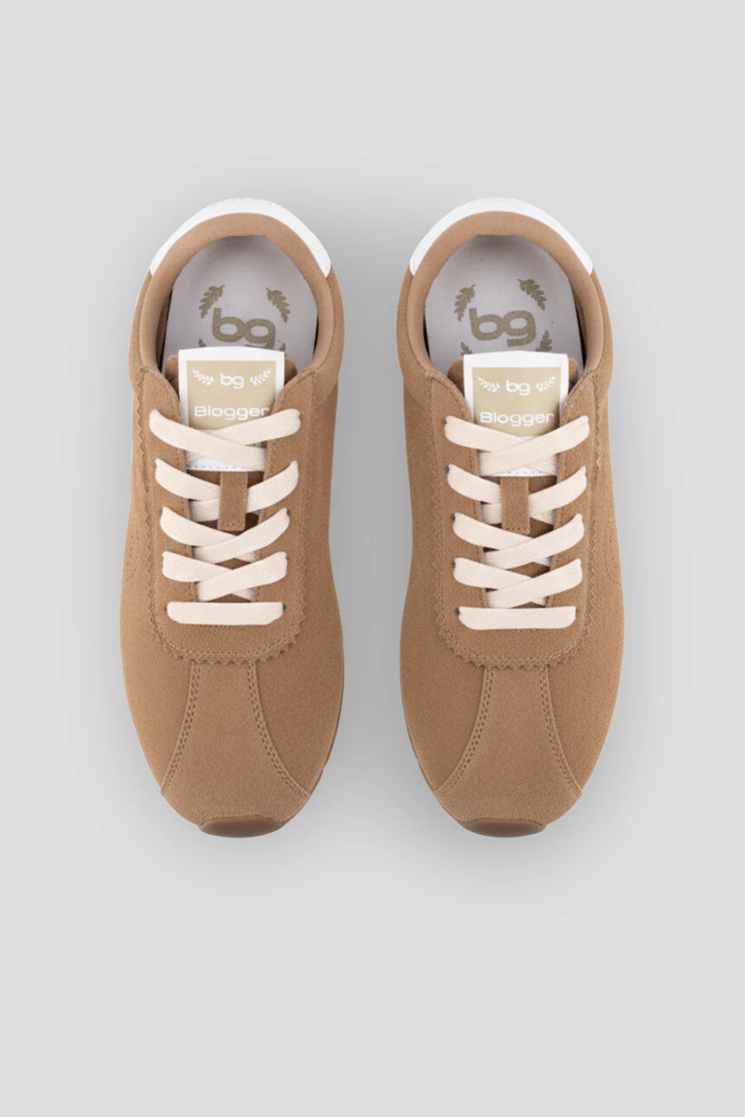 PROXIMAMENTE Zapatilla jogger JIMENA camel