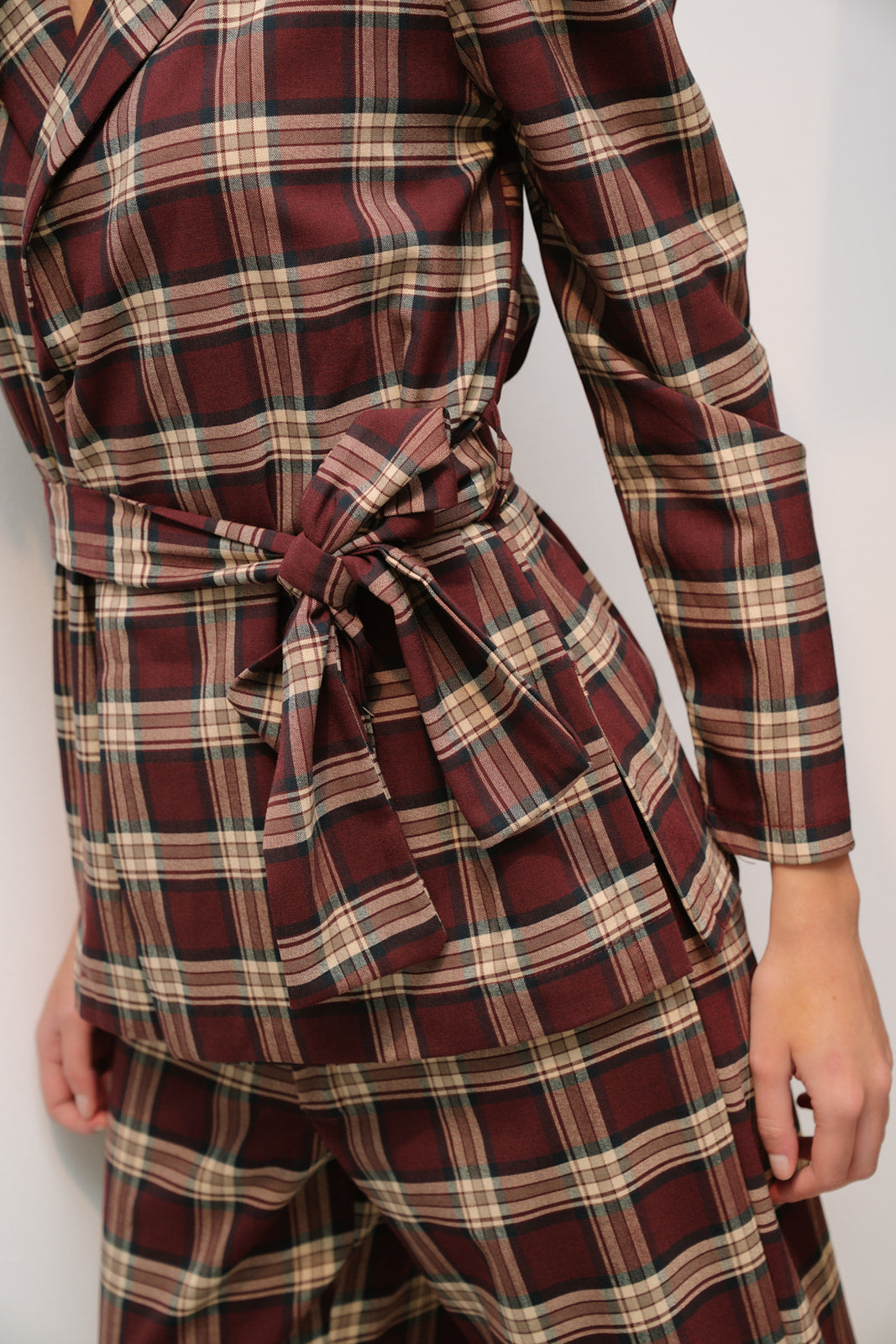 Blazer ASTRID tonos burdeos